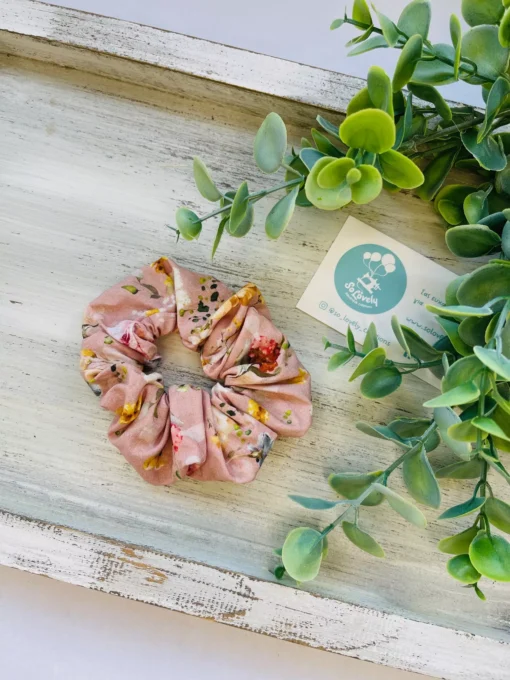 Scrunchie romantic flowers