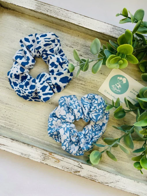 Σετ scrunchies μπλε φλοράλ